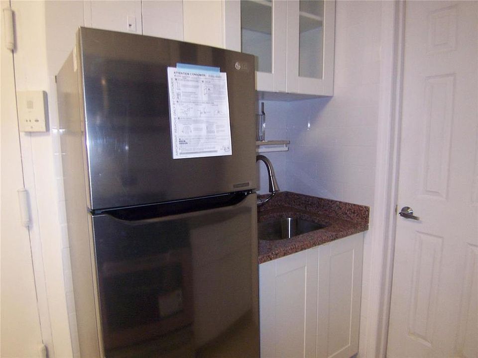 2nd image of 111 Chrystie St APT 9