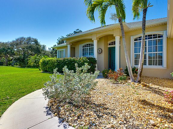 5th image of 257 Camino Pl