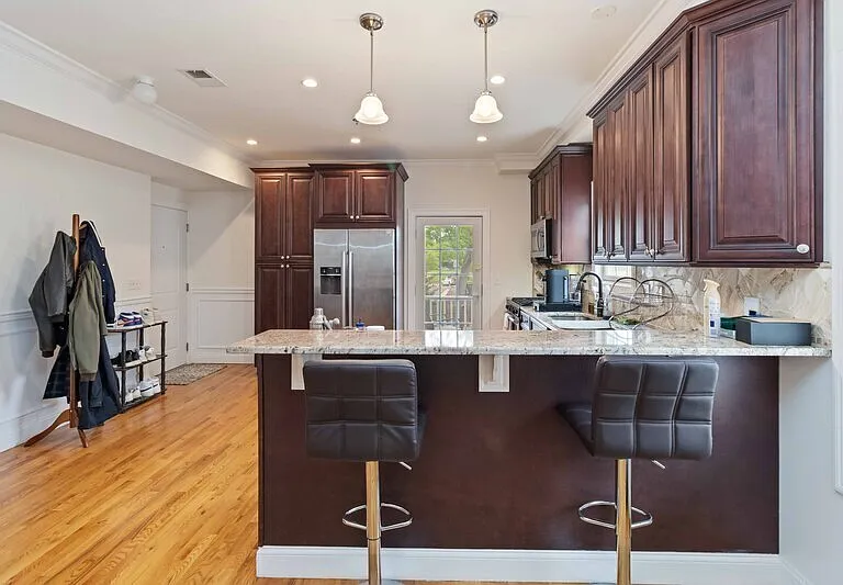 14 Elmer St #2B — Photo 1