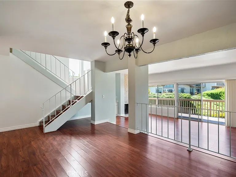 113 Hilltop Cir — Photo 7