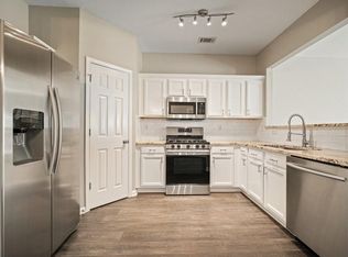 2045 Lakeshore Overlook Dr, Kennesaw, GA