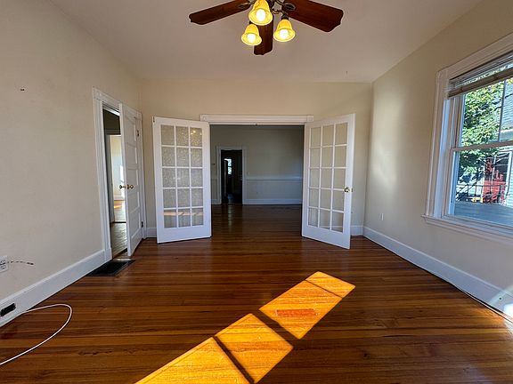 5th image of 163 Belmont St #2
