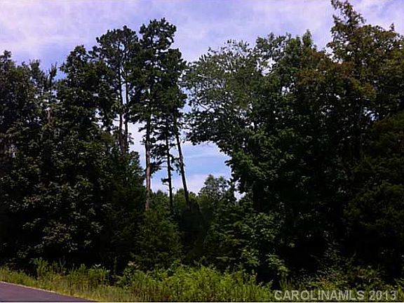 3rd image of 235 Saddle Creek Ct