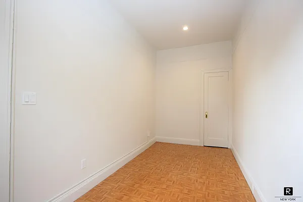 Rented by R New York | media 41