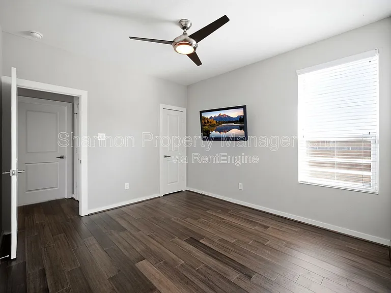 605 Dumble St — Photo 36