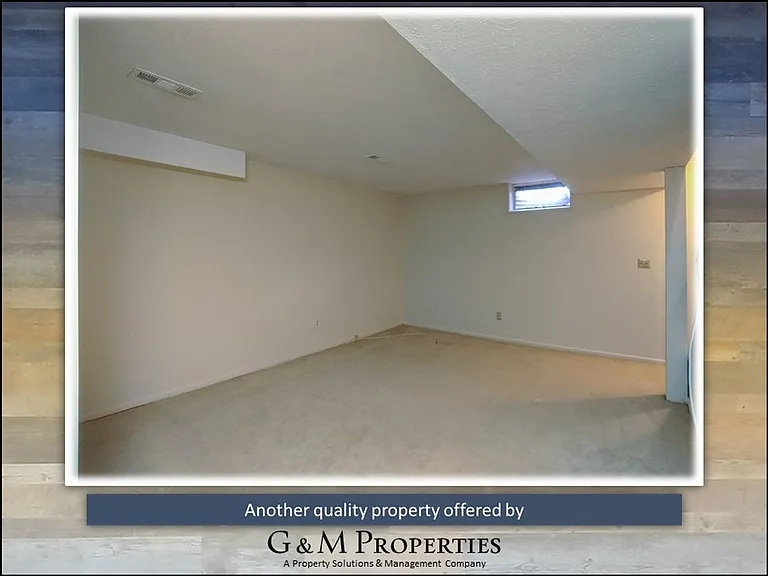 553 Eastbrooke Ln — Photo 24