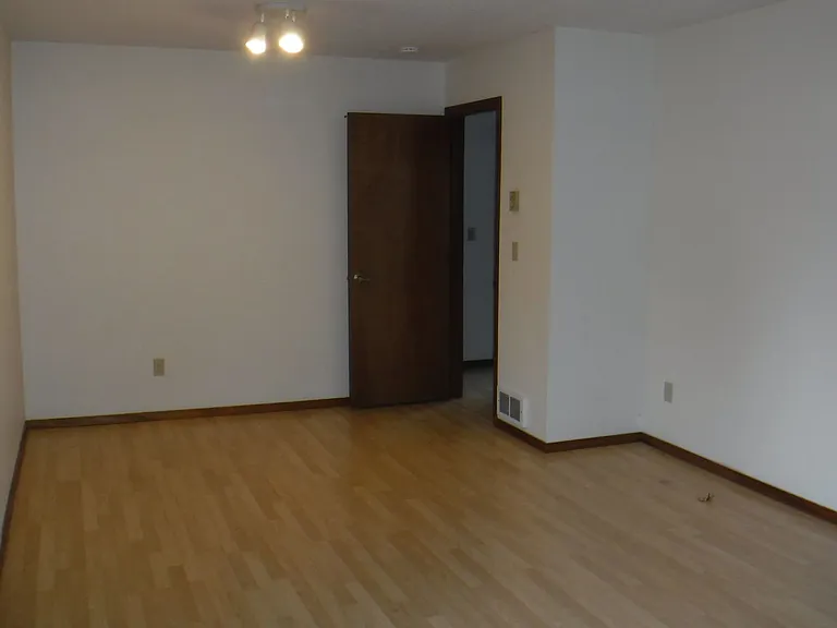 570 Velopa Ct — Photo 11