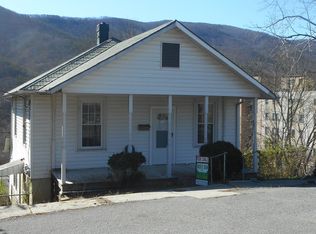 717 Alleghany St, Clifton Forge, VA 24422