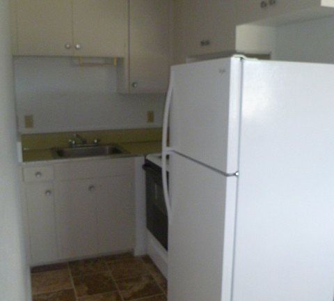 4th image of 1841 Loke St #A