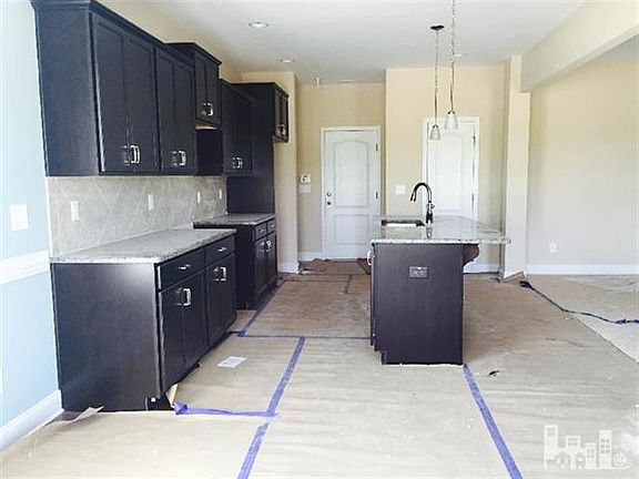 4th image of 1425 Eastbourne Dr
