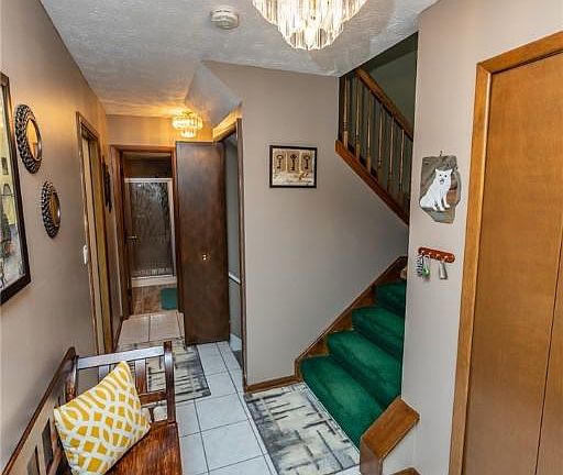 4th image of 4633 Redwood Dr