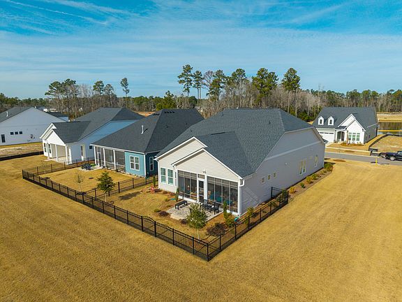2nd image of 511 Ocean Mist Way