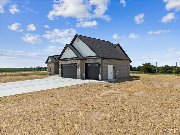 4th image of 101 Sunrise Ln