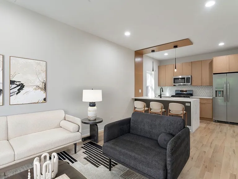 6404 S Vernon Ave #2 — Photo 8