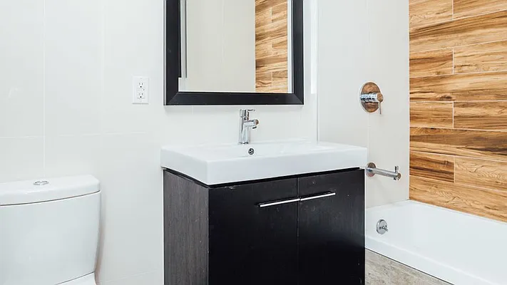 Rented by Nooklyn NYC LLC | media 50