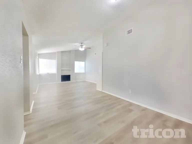 6329 Porterway Dr — Photo 4