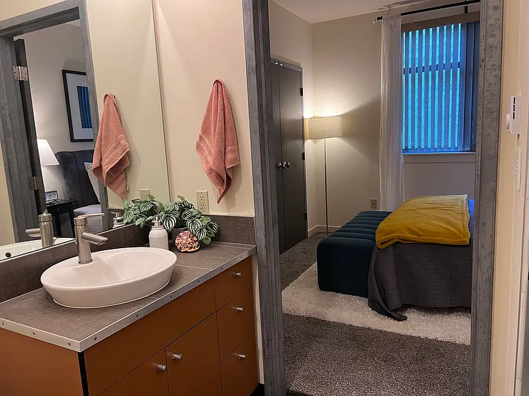 En-suite bathroom