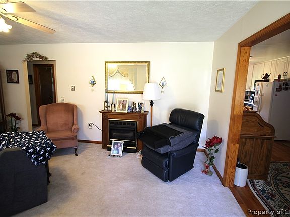 5th image of 127 Southwind Dr