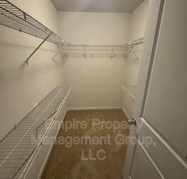 108 Ashewicke Dr — Photo 20