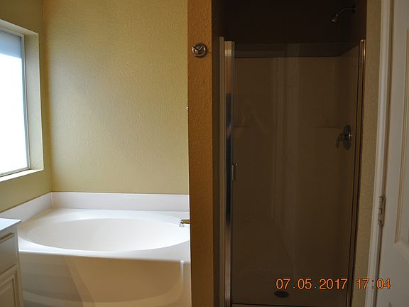 4th image of 3923 Amber Chase