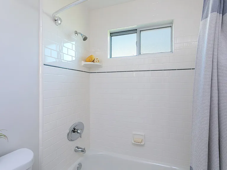 427-433 W Duarte Rd — Photo 66
