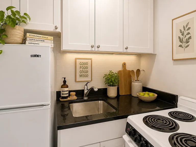 301 E 84th St #3-B — Photo 4