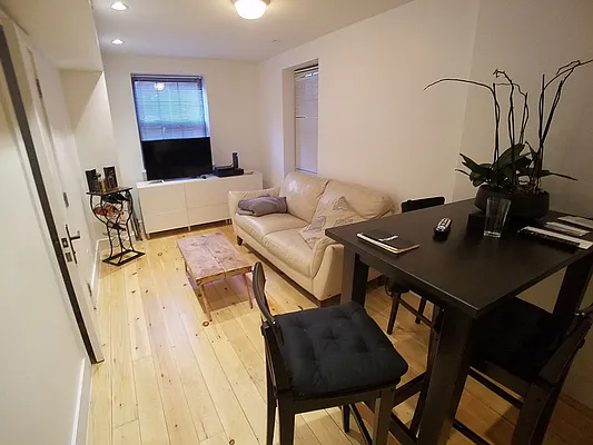 Rented by Bold New York | media 2