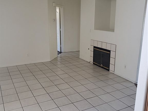 3rd image of 4020 Bonita Desert Ct