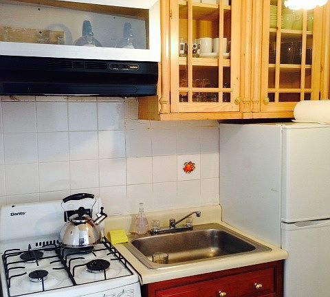 3rd image of 1467 Bedford Ave APT 1A