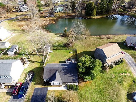 5th image of 8415 Shire Ct