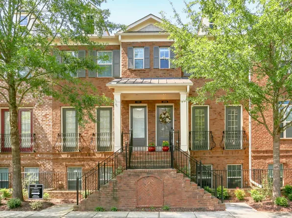 200 Alderwood Point, Sandy Springs, GA 30328