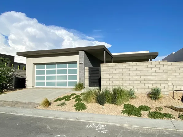 3588 Ambassador Dr, Palm Springs, CA 92262