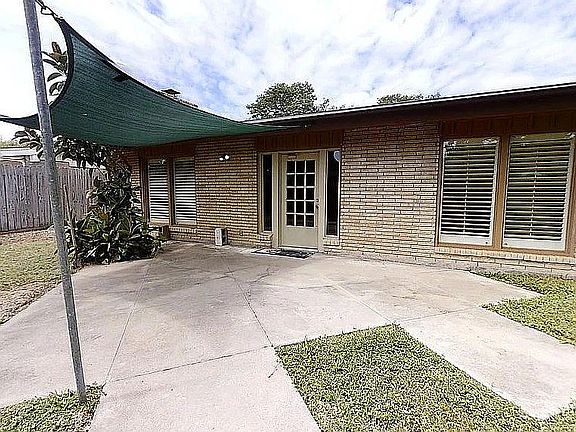 2nd image of 449 Poenisch Dr