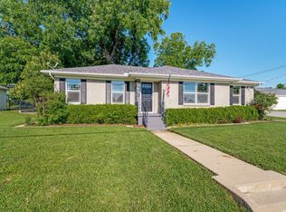 102 S Clark St, Rockwall, TX 75087