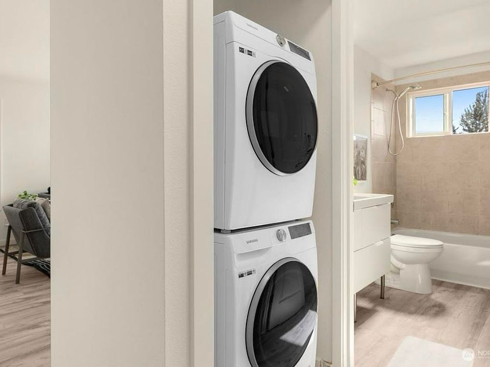 1st image of 1113 Kirkland Ave APT 2