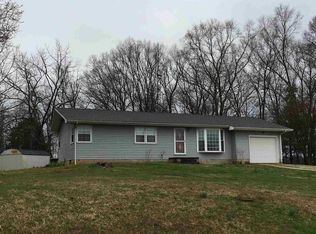 14131 Dover Hill Rd, Loogootee, IN 47553