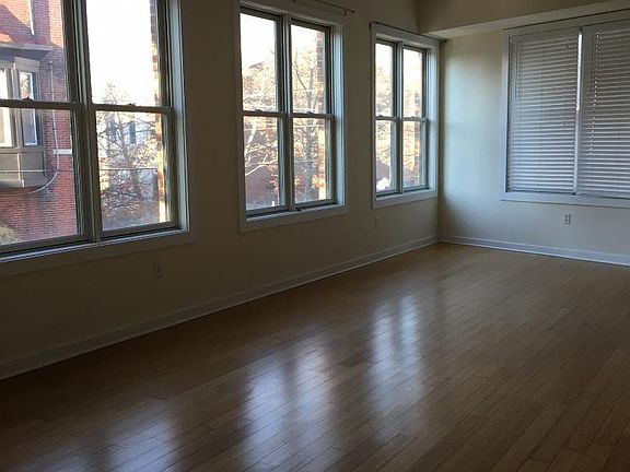 4th image of 2146 E Susquehanna Ave #2