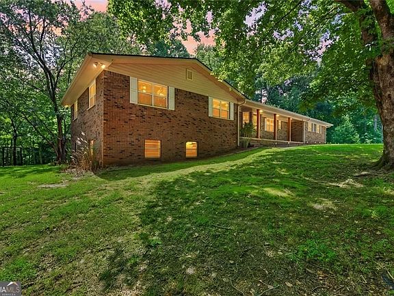 2nd image of 3355 Springdale Forrest Cir