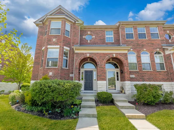 27W728 Hodges Way #728, Winfield, IL 60190