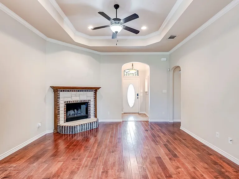 2405 Coy Dr — Photo 8
