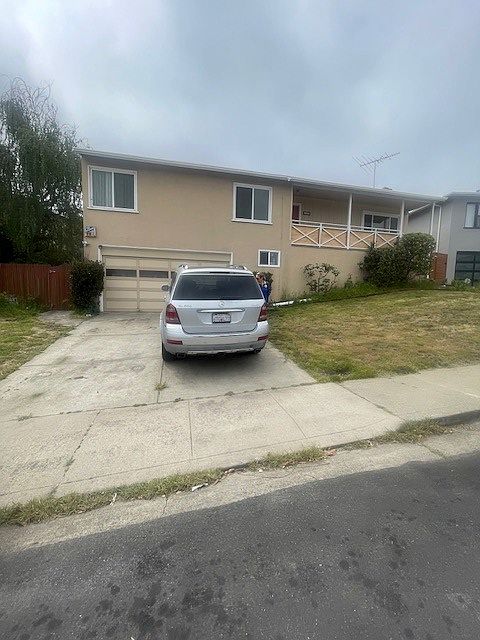 1st image of 309 Barcelona Dr