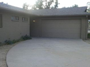 3233 E Delcoa Dr, Phoenix, AZ 85032