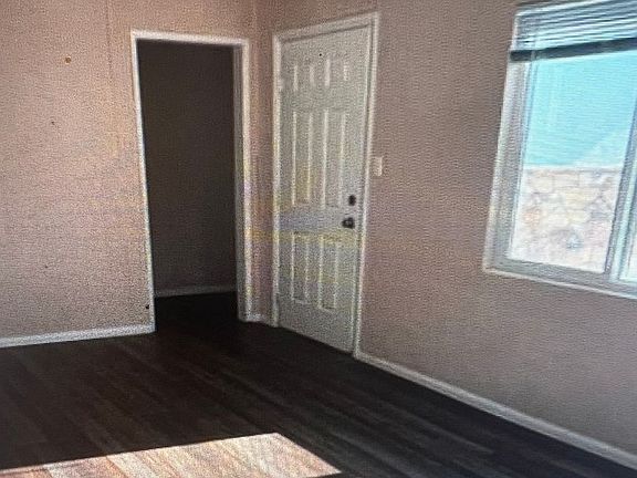 3rd image of 102 Continental Ave
