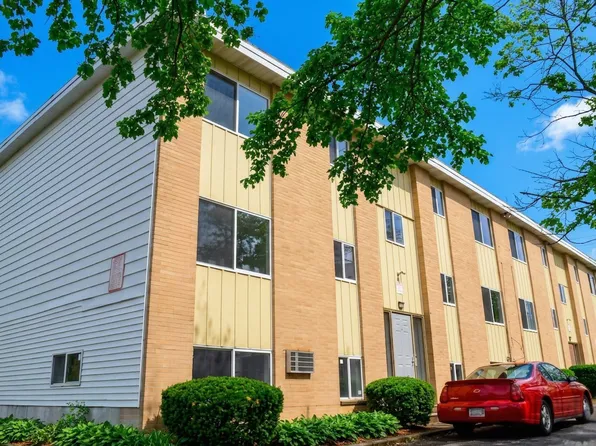 39 Rhodes Ave APT 1, Akron, OH 44302