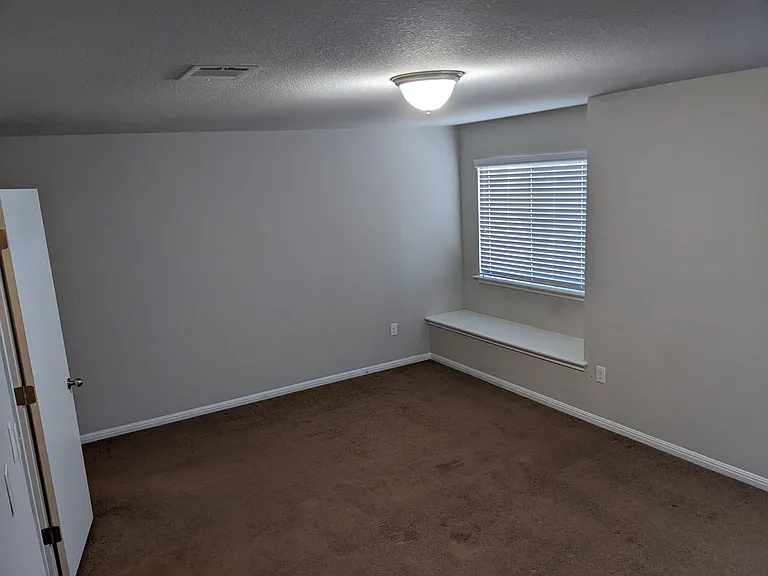 356 Twisted Oaks Ln — Photo 28