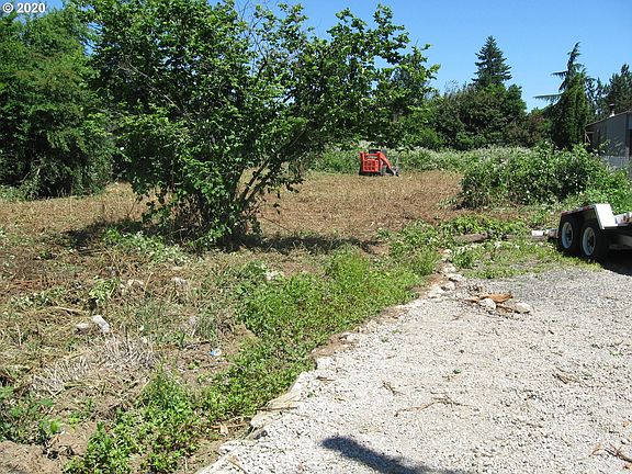 3rd image of 12162 SE 282nd Ave