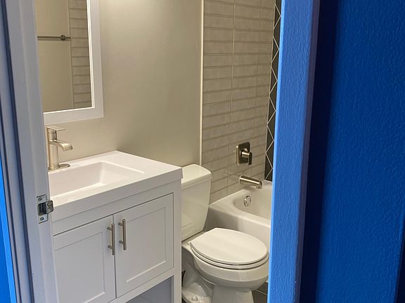 5th image of 3660 N Lake Shore Dr APT 4211