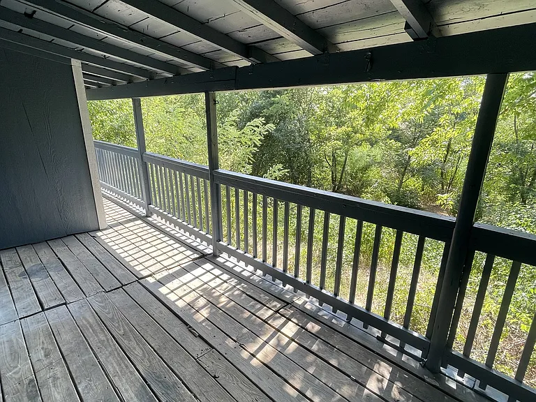 2715 Woodlawn Blvd — Photo 13