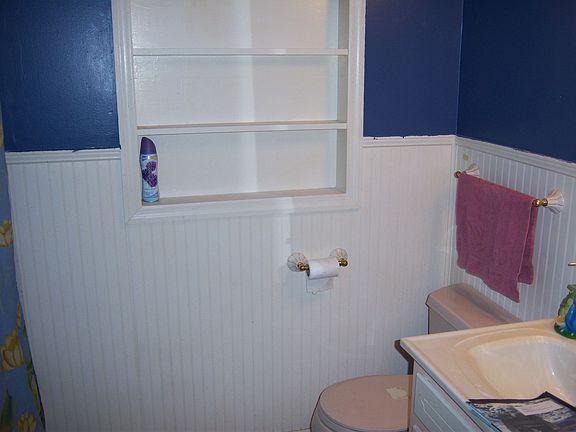 4th image of 205 W Terrace Ln