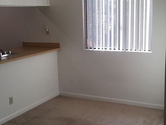 5th image of 5413 Marconi Ave APT 14